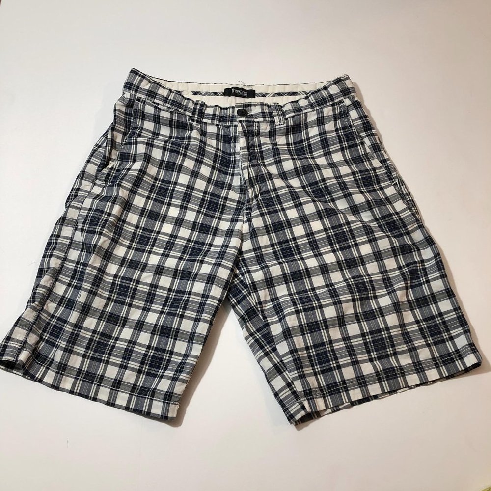 Threads by asks 5th avenue white and blue plaid